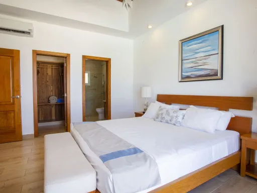 Oceanfront  three-bedroom villa