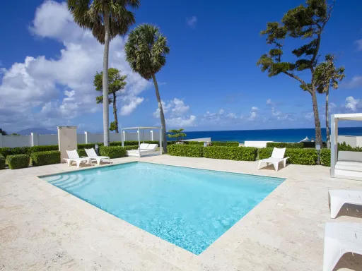 Oceanfront  three-bedroom villa