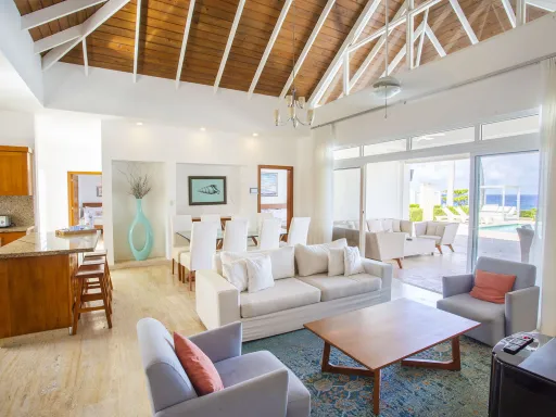 Oceanfront  three-bedroom villa