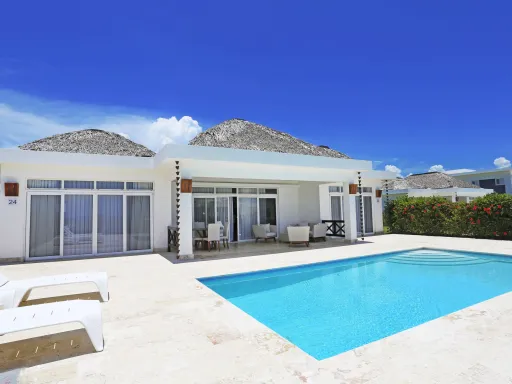 Two-bedroom villa on the second line