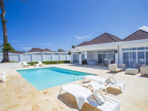 Oceanfront three-bedroom villa